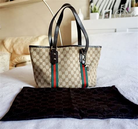 charm per borse gucci|Gucci tote bag.